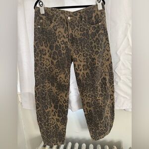 Leopard Print barrel jeans